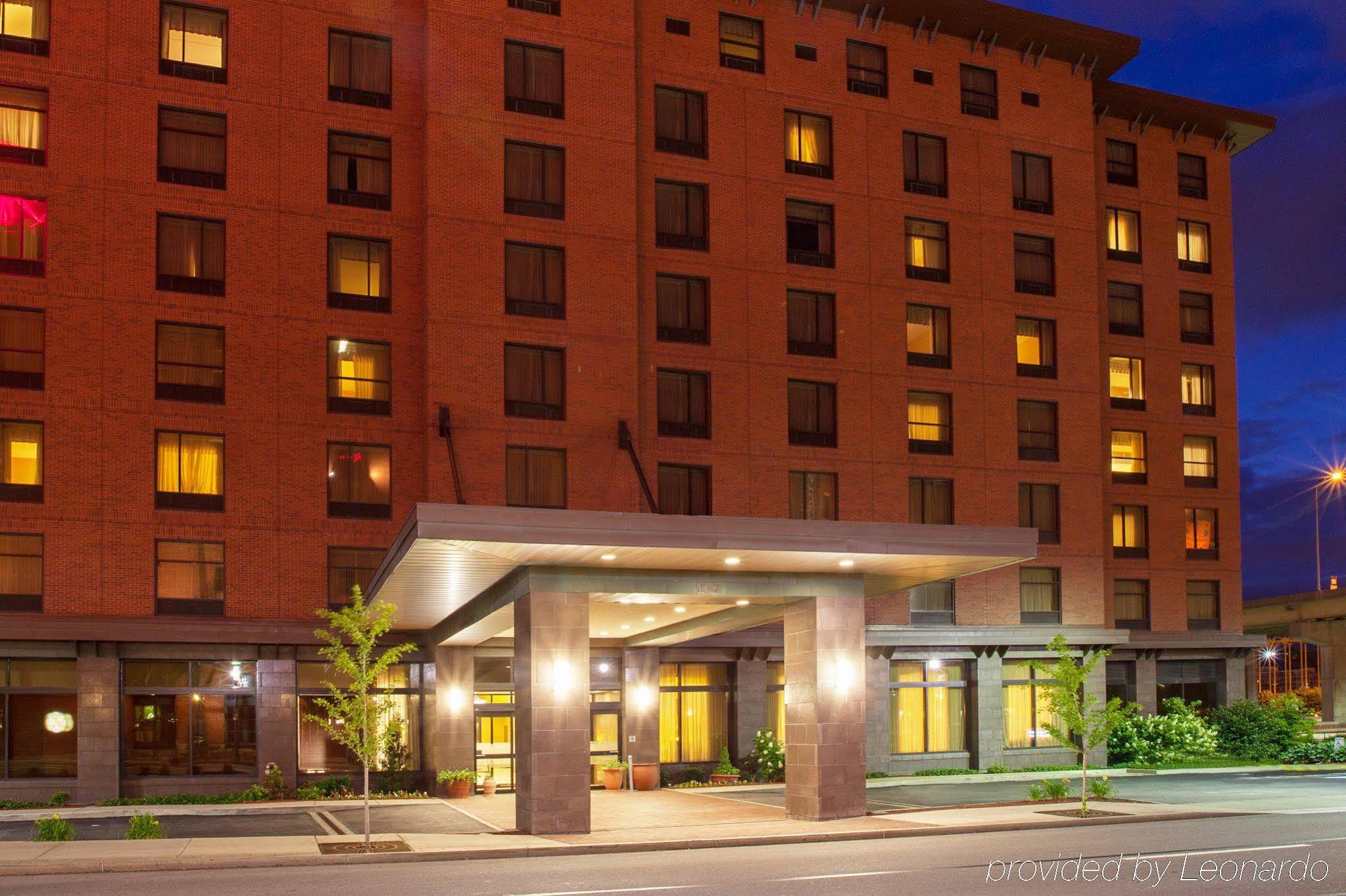 Hampton Inn & Suites Pittsburgh Downtown מראה חיצוני תמונה